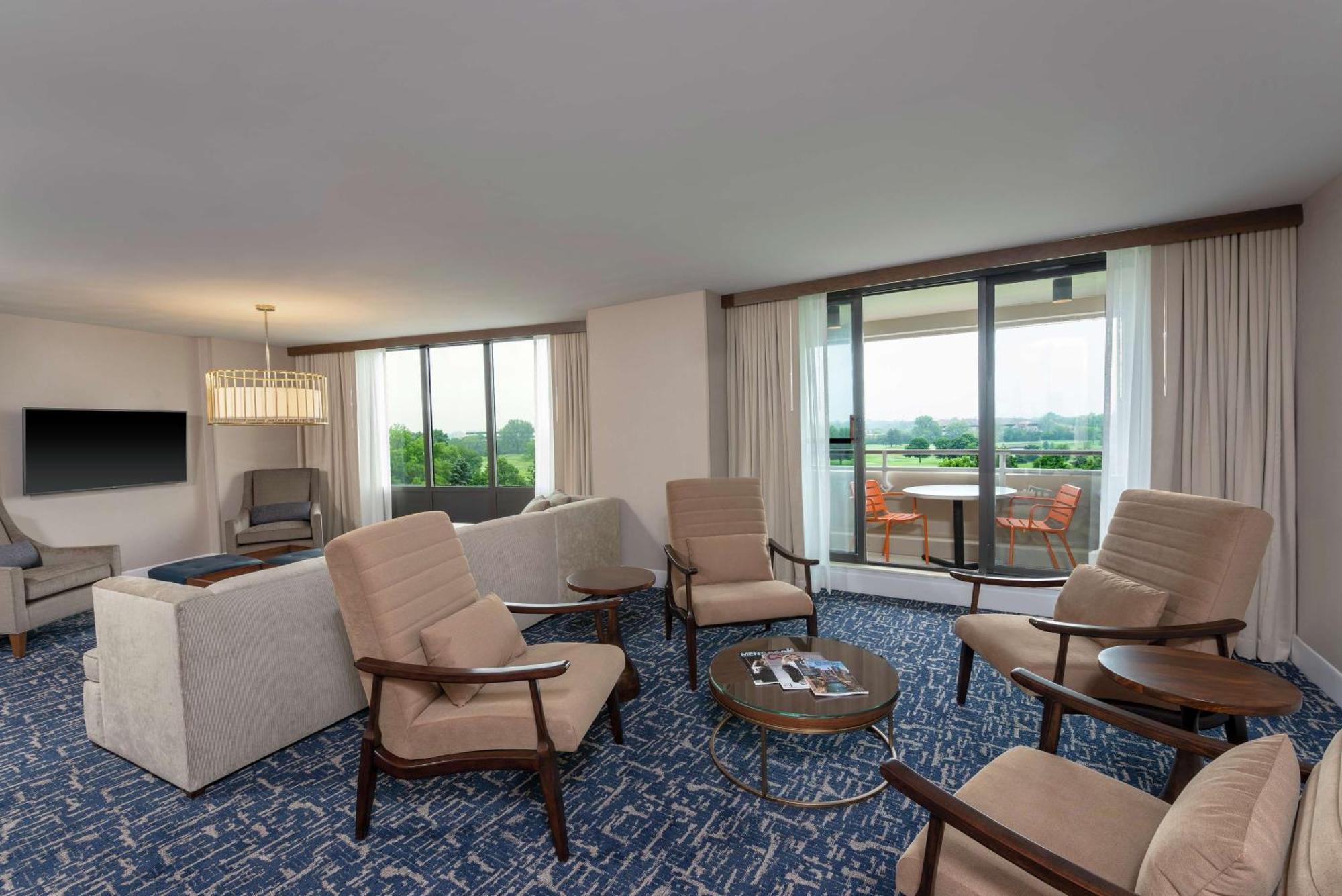 Hilton Chicago Oak Brook Hills Resort y Centro de Conferencias Exterior foto